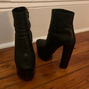 Prada platform black leather boots sz 40